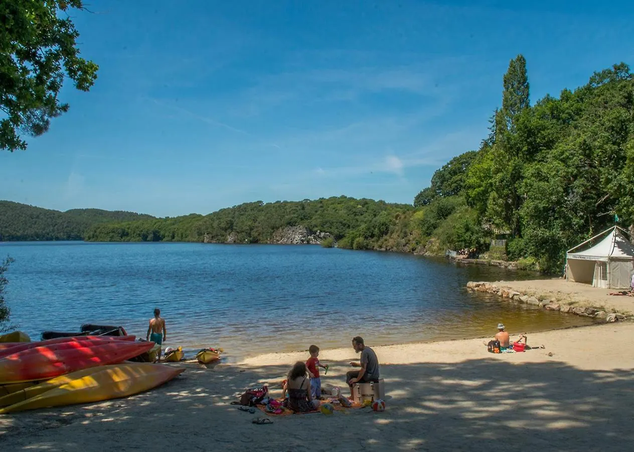 Auberge Le Canard Qui Rit Plelauff