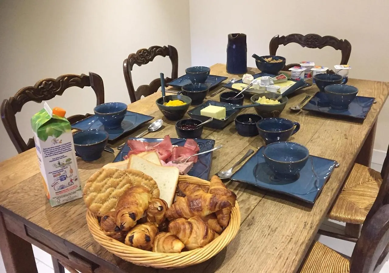 Auberge Le Canard Qui Rit Plélauff 0*,  France